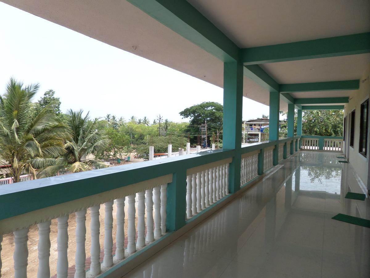 Atithi Farm House Otel Borlai Dış mekan fotoğraf