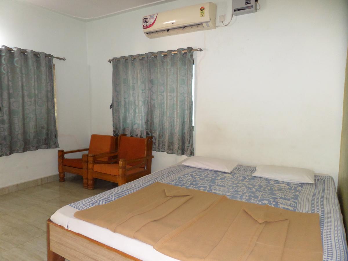 Atithi Farm House Otel Borlai Dış mekan fotoğraf